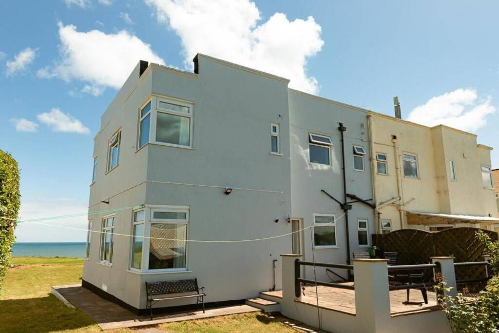 Beachfront Apartment - Ground Floor Apartment With Sea Views, Next To The Beach, Bridlington, North Yorkshire Bessingby Zewnętrze zdjęcie