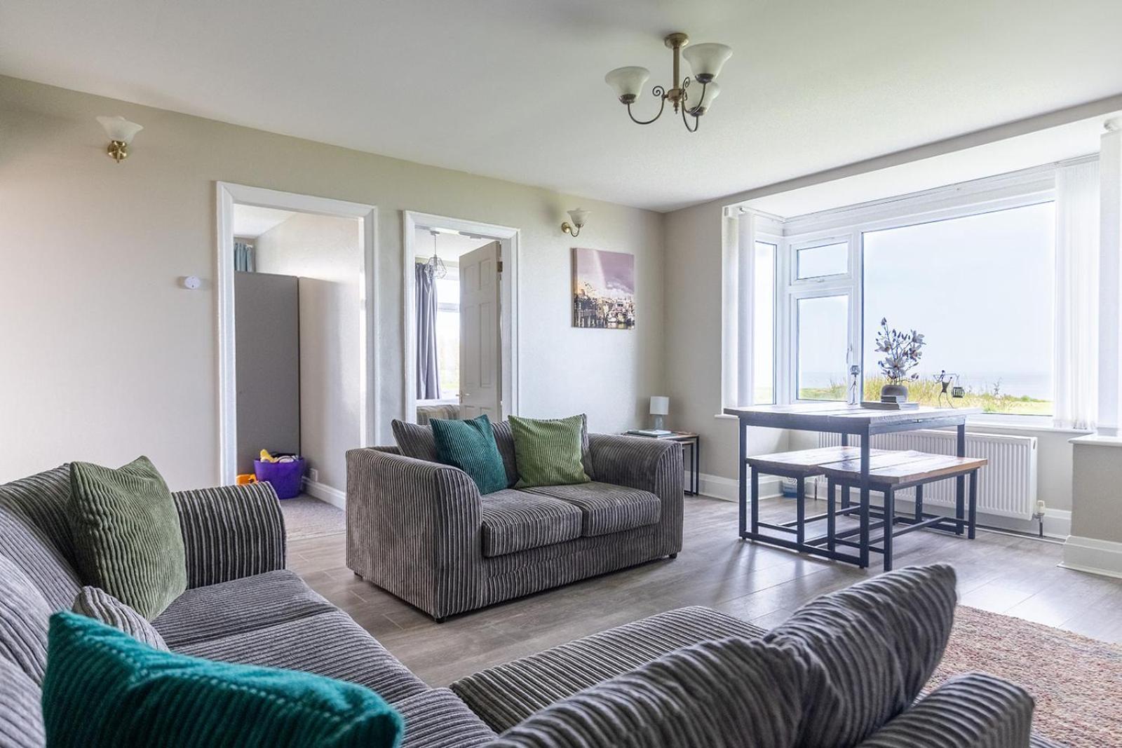 Beachfront Apartment - Ground Floor Apartment With Sea Views, Next To The Beach, Bridlington, North Yorkshire Bessingby Zewnętrze zdjęcie